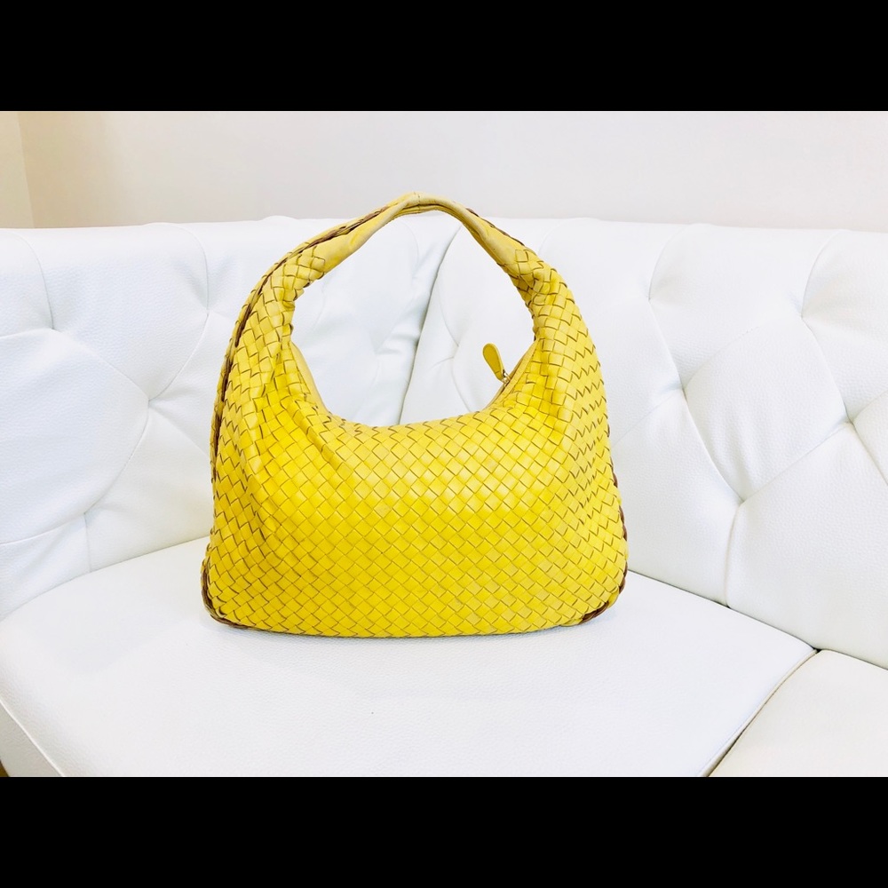 Bottega Veneta Yellow Woven Leather Hobo - Picture 2 of 12
